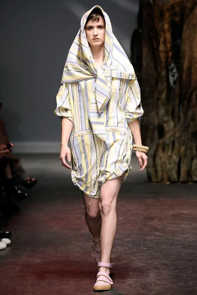 Look 20